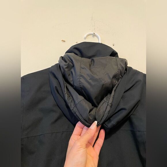 Columbia Women's Long Valley Interchange Omni Tech Waterproof Jacket - Picture 8 of 15